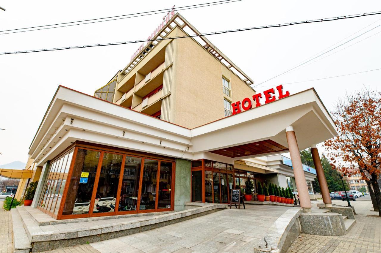 Hotel Rivulus Baia Mare Exterior photo